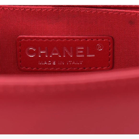 CHANEL Lambskin Quilted Medium Boy Flap - Picture 5 of 10